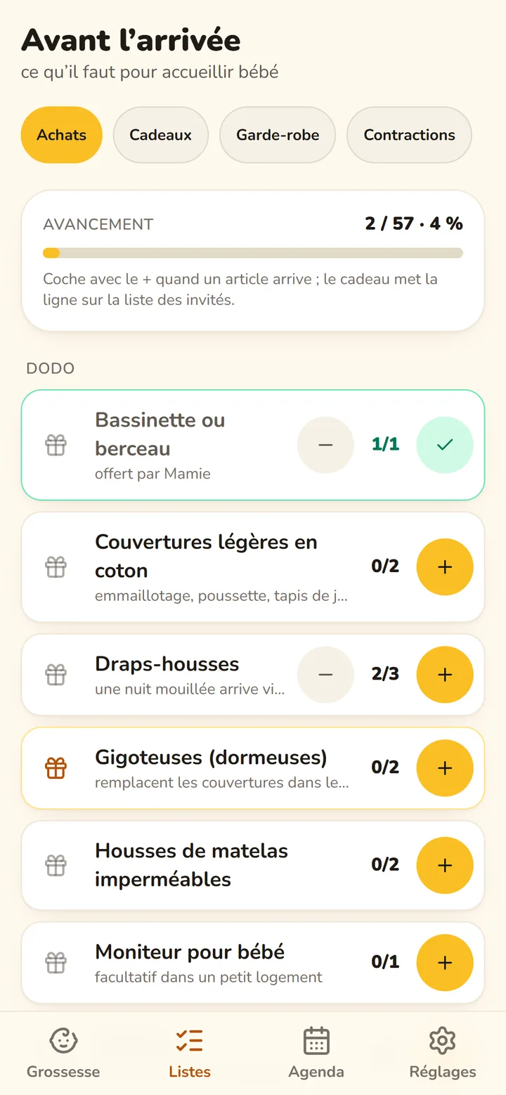 Liste d’achats pour l’arrivée : bassinette offerte par Mamie, couvertures, draps-housses, gigoteuses, chaque article à cocher.